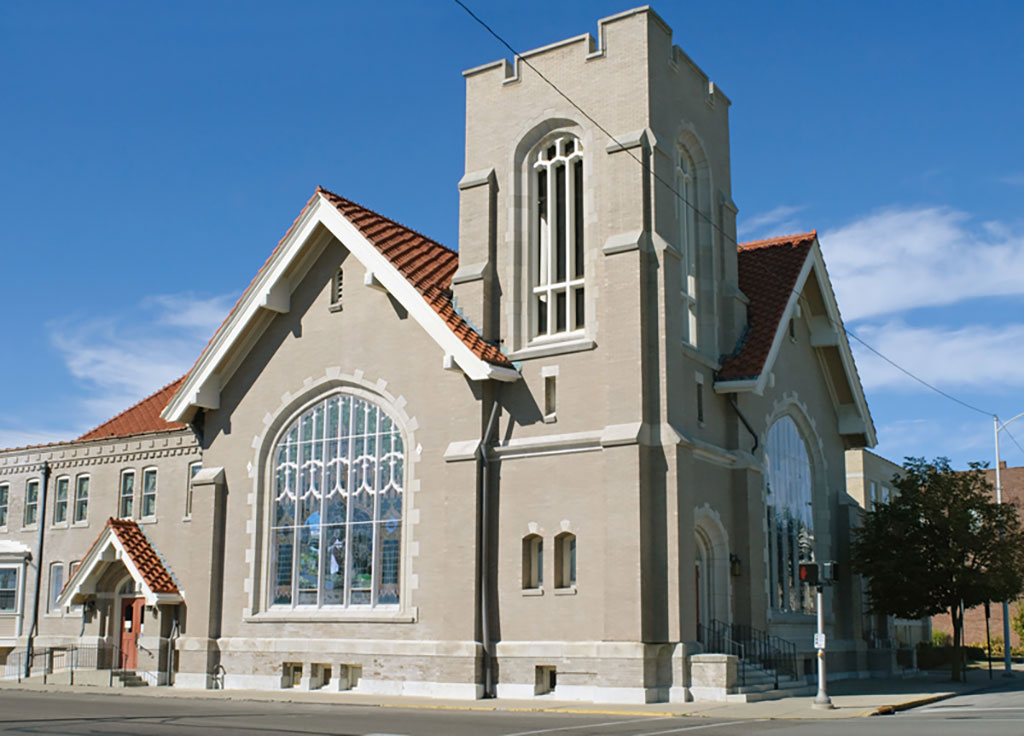 Immanuel Lutheran Church Amplifies New Sanctuary Building with Tech Electronics